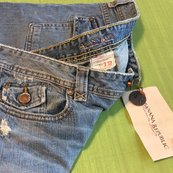Banana Republic Premium Denim, Size 12, Cropped - Picture 6 of 6